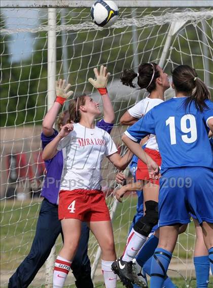 Thumbnail 1 in Del Campo @ Mira Loma photogallery.