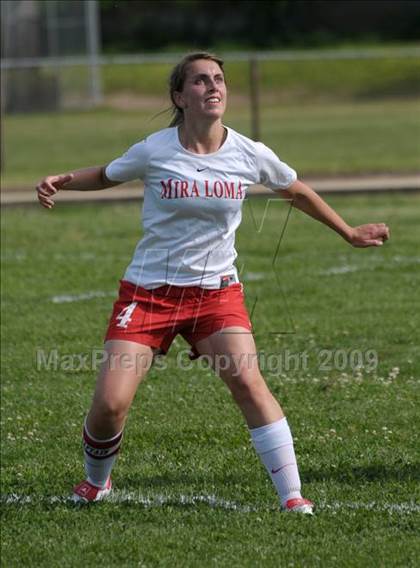 Thumbnail 1 in Del Campo @ Mira Loma photogallery.