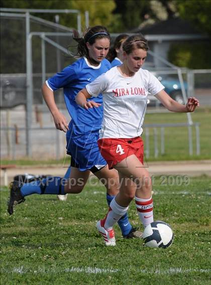 Thumbnail 1 in Del Campo @ Mira Loma photogallery.