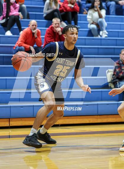 Thumbnail 2 in Aquinas vs Platte County - Sonic Showdown photogallery.