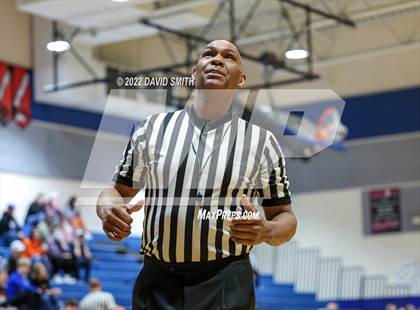 Thumbnail 1 in Aquinas vs Platte County - Sonic Showdown photogallery.