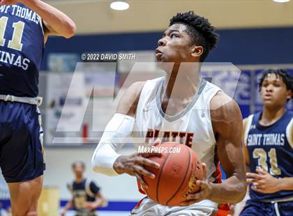 Thumbnail 2 in Aquinas vs Platte County - Sonic Showdown photogallery.