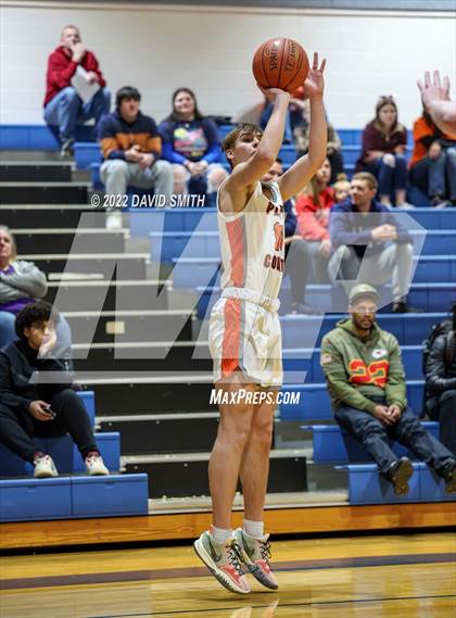 Thumbnail 1 in Aquinas vs Platte County - Sonic Showdown photogallery.