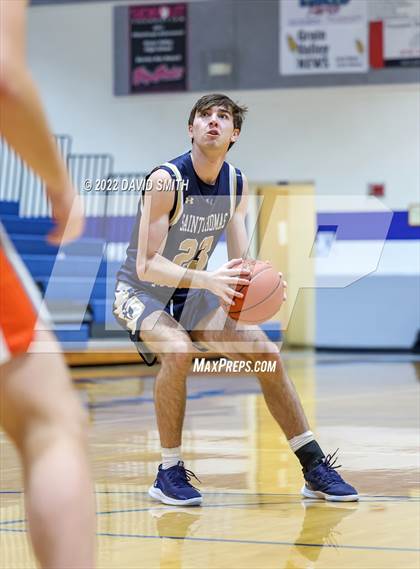 Thumbnail 3 in Aquinas vs Platte County - Sonic Showdown photogallery.