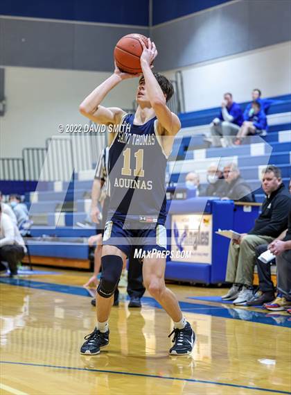 Thumbnail 3 in Aquinas vs Platte County - Sonic Showdown photogallery.