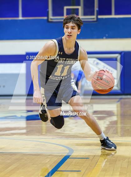 Thumbnail 2 in Aquinas vs Platte County - Sonic Showdown photogallery.