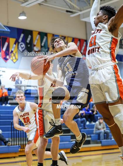 Thumbnail 2 in Aquinas vs Platte County - Sonic Showdown photogallery.