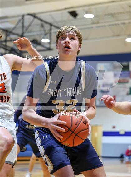 Thumbnail 3 in Aquinas vs Platte County - Sonic Showdown photogallery.