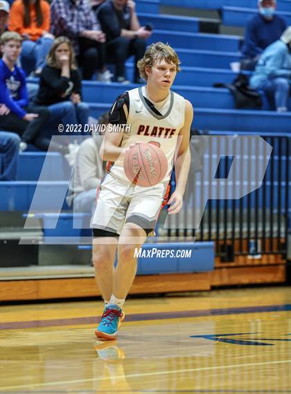 Thumbnail 2 in Aquinas vs Platte County - Sonic Showdown photogallery.
