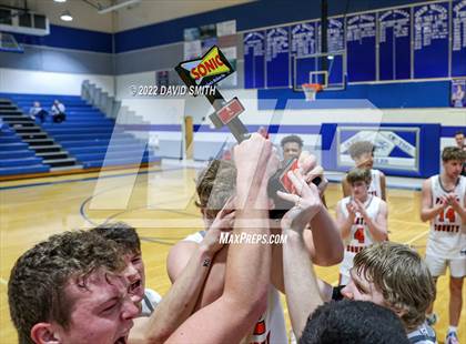 Thumbnail 3 in Aquinas vs Platte County - Sonic Showdown photogallery.