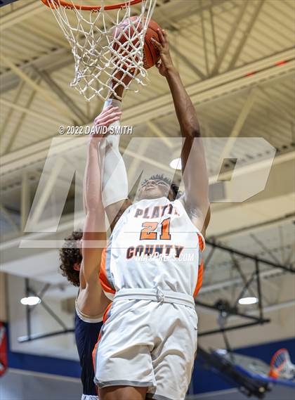 Thumbnail 3 in Aquinas vs Platte County - Sonic Showdown photogallery.