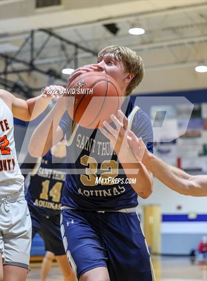 Thumbnail 1 in Aquinas vs Platte County - Sonic Showdown photogallery.