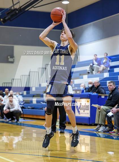 Thumbnail 1 in Aquinas vs Platte County - Sonic Showdown photogallery.