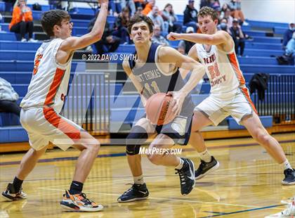 Thumbnail 2 in Aquinas vs Platte County - Sonic Showdown photogallery.