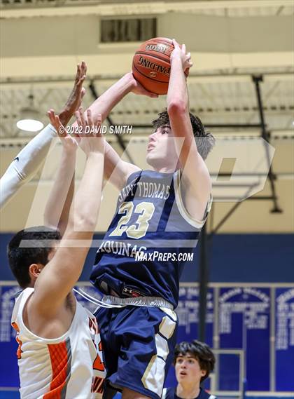 Thumbnail 3 in Aquinas vs Platte County - Sonic Showdown photogallery.