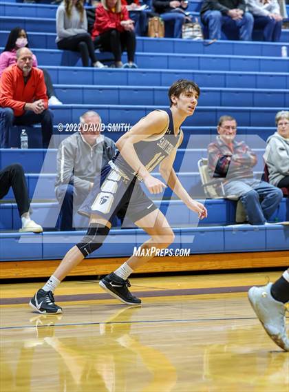 Thumbnail 2 in Aquinas vs Platte County - Sonic Showdown photogallery.