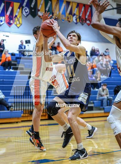 Thumbnail 1 in Aquinas vs Platte County - Sonic Showdown photogallery.