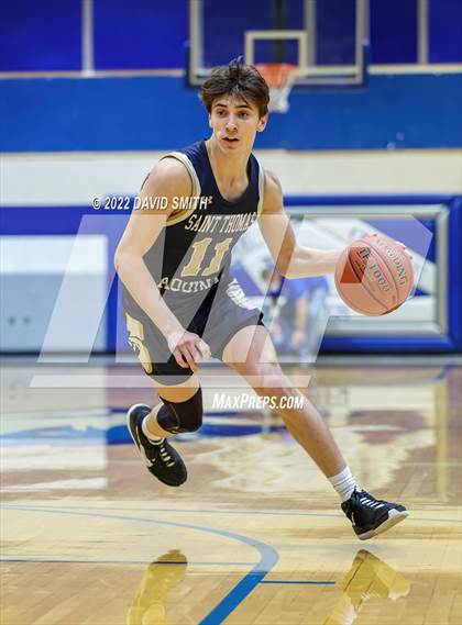 Thumbnail 1 in Aquinas vs Platte County - Sonic Showdown photogallery.
