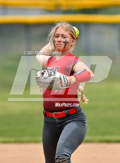 Thumbnail 2 in Mayflower vs Atkins (AAA 3A Regional semifinal) photogallery.