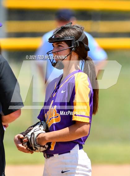 Thumbnail 3 in Mayflower vs Atkins (AAA 3A Regional semifinal) photogallery.