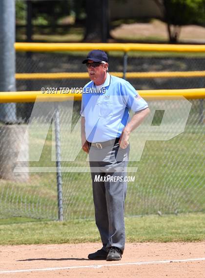 Thumbnail 3 in Mayflower vs Atkins (AAA 3A Regional semifinal) photogallery.