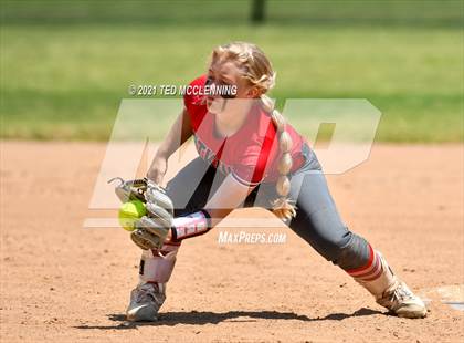 Thumbnail 3 in Mayflower vs Atkins (AAA 3A Regional semifinal) photogallery.