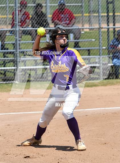 Thumbnail 3 in Mayflower vs Atkins (AAA 3A Regional semifinal) photogallery.