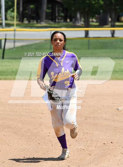 Thumbnail 2 in Mayflower vs Atkins (AAA 3A Regional semifinal) photogallery.