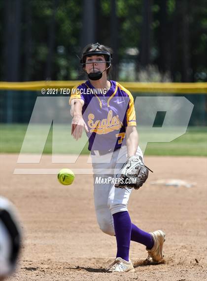 Thumbnail 2 in Mayflower vs Atkins (AAA 3A Regional semifinal) photogallery.