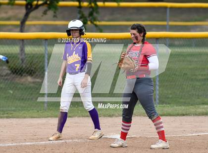 Thumbnail 3 in Mayflower vs Atkins (AAA 3A Regional semifinal) photogallery.
