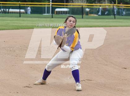 Thumbnail 1 in Mayflower vs Atkins (AAA 3A Regional semifinal) photogallery.