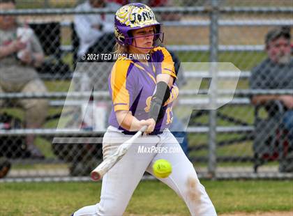 Thumbnail 2 in Mayflower vs Atkins (AAA 3A Regional semifinal) photogallery.