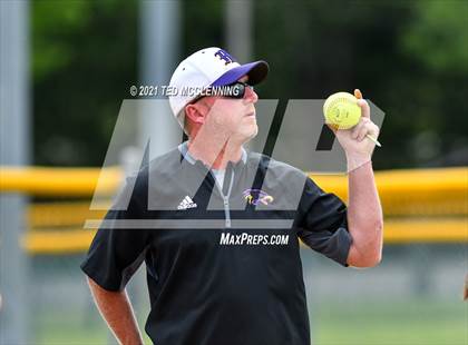 Thumbnail 2 in Mayflower vs Atkins (AAA 3A Regional semifinal) photogallery.