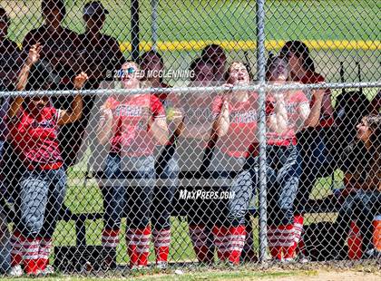Thumbnail 3 in Mayflower vs Atkins (AAA 3A Regional semifinal) photogallery.