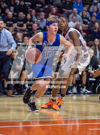 Thumbnail 2 in Academy of Science and Innovation vs. Old Lyme (CIAC D5 Final) photogallery.