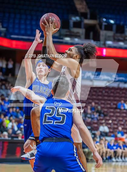 Thumbnail 3 in Academy of Science and Innovation vs. Old Lyme (CIAC D5 Final) photogallery.