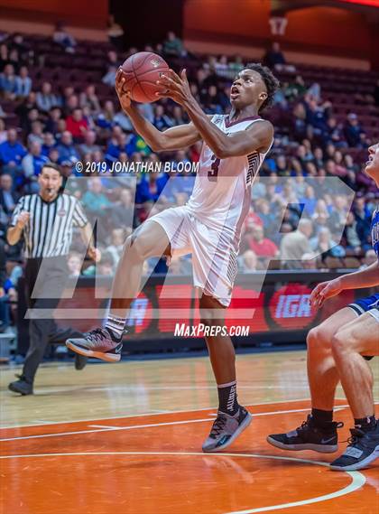 Thumbnail 3 in Academy of Science and Innovation vs. Old Lyme (CIAC D5 Final) photogallery.