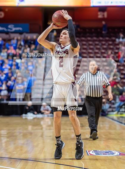 Thumbnail 1 in Academy of Science and Innovation vs. Old Lyme (CIAC D5 Final) photogallery.