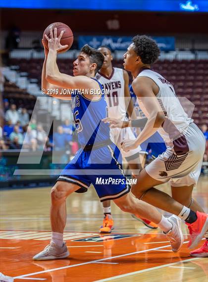 Thumbnail 2 in Academy of Science and Innovation vs. Old Lyme (CIAC D5 Final) photogallery.
