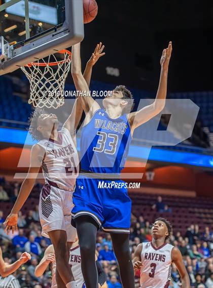 Thumbnail 3 in Academy of Science and Innovation vs. Old Lyme (CIAC D5 Final) photogallery.