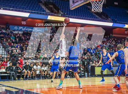 Thumbnail 1 in Academy of Science and Innovation vs. Old Lyme (CIAC D5 Final) photogallery.