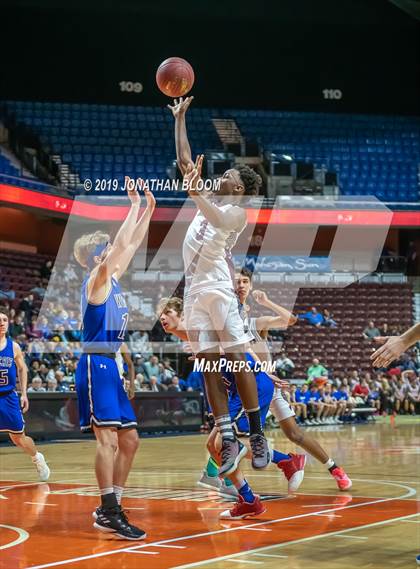 Thumbnail 2 in Academy of Science and Innovation vs. Old Lyme (CIAC D5 Final) photogallery.
