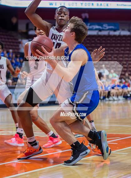 Thumbnail 3 in Academy of Science and Innovation vs. Old Lyme (CIAC D5 Final) photogallery.