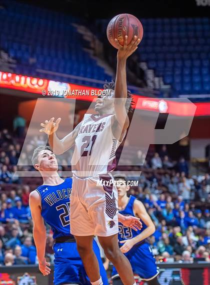 Thumbnail 2 in Academy of Science and Innovation vs. Old Lyme (CIAC D5 Final) photogallery.