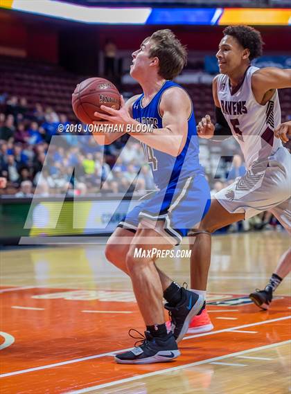 Thumbnail 1 in Academy of Science and Innovation vs. Old Lyme (CIAC D5 Final) photogallery.