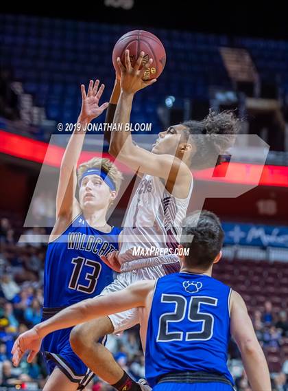 Thumbnail 1 in Academy of Science and Innovation vs. Old Lyme (CIAC D5 Final) photogallery.