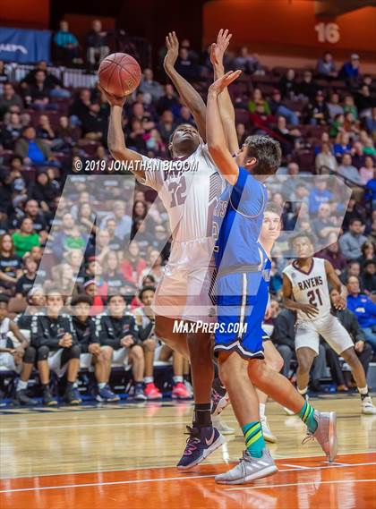 Thumbnail 3 in Academy of Science and Innovation vs. Old Lyme (CIAC D5 Final) photogallery.