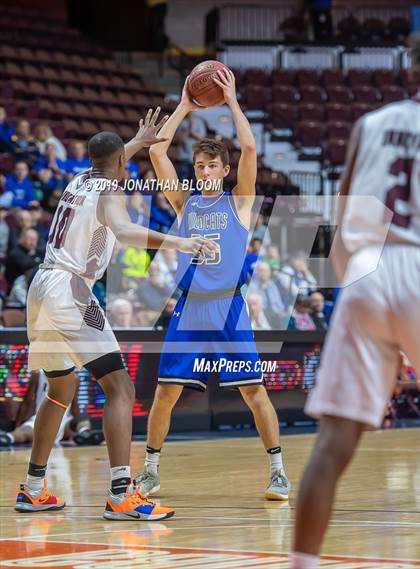 Thumbnail 1 in Academy of Science and Innovation vs. Old Lyme (CIAC D5 Final) photogallery.