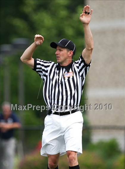 Thumbnail 2 in Penn Yan vs. Aquinas (Section 5 Class C Final) photogallery.