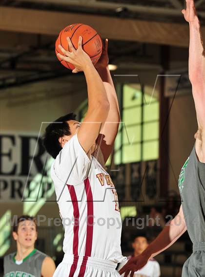 Thumbnail 2 in Downey vs. Green Valley (MaxPreps Holiday Classic) photogallery.